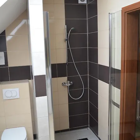 Lantgård Stajnia Grudki Energylandia